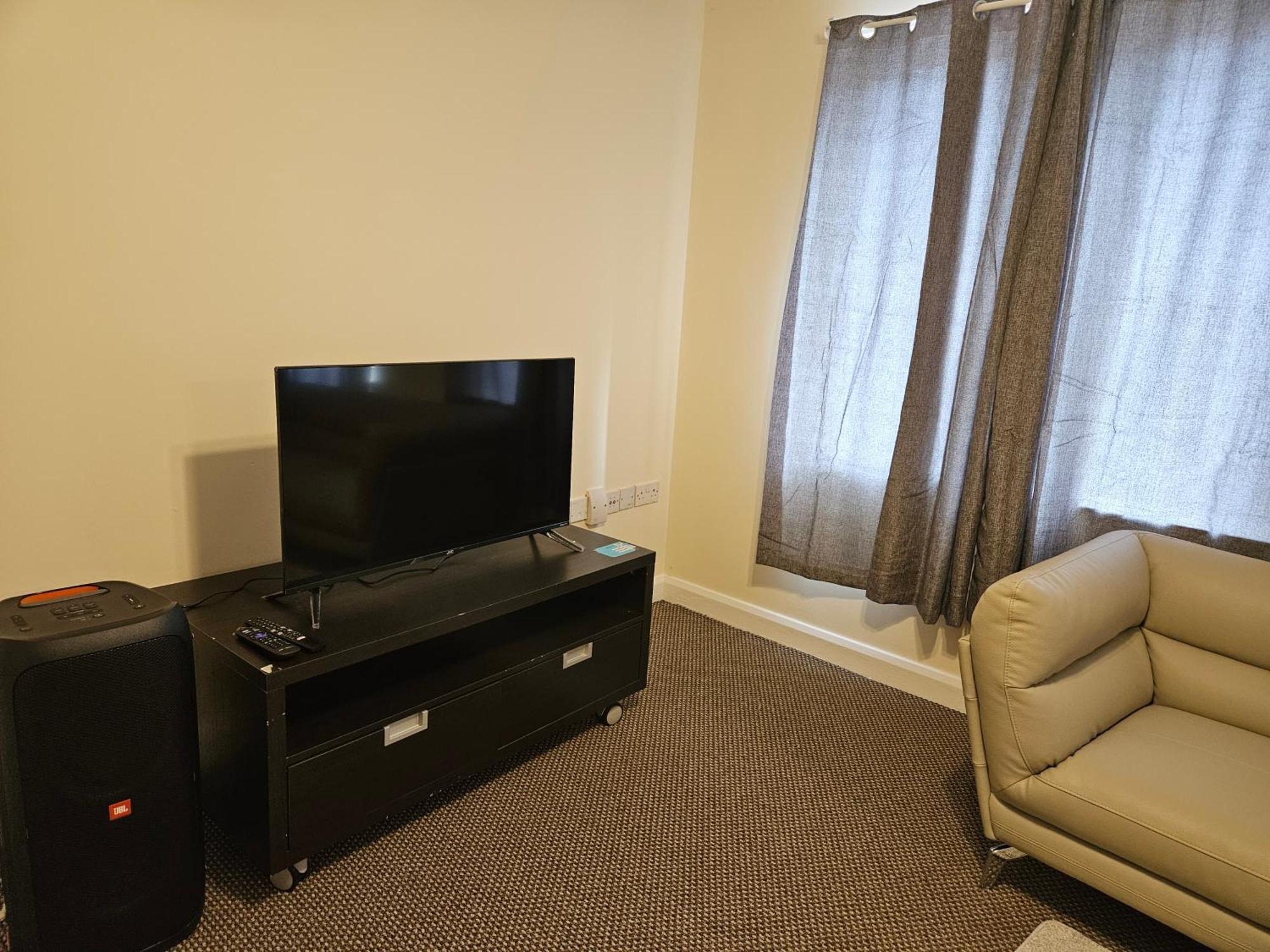Apartment Stunning 2-Bed Apt-Freeparking Close To City *